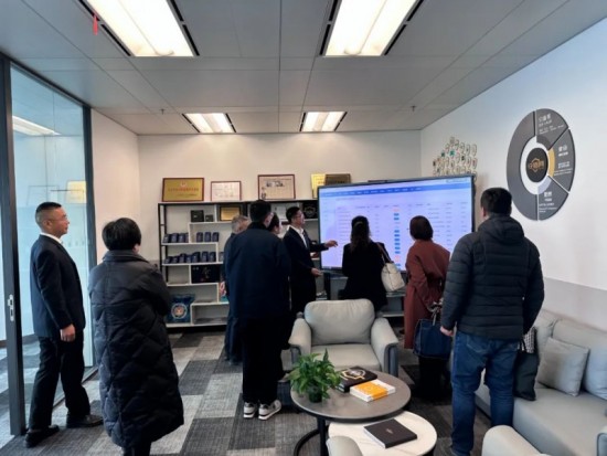 云图片